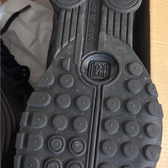 Nike Shox R4 - Picture 7 of 13